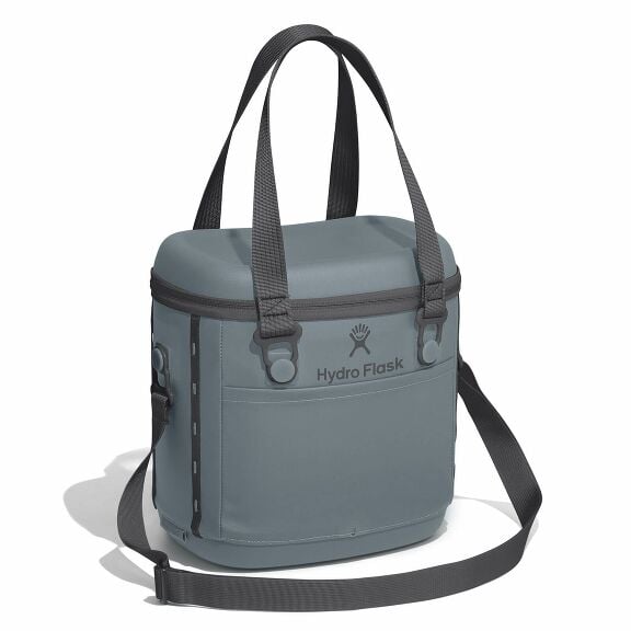 carryouttm-soft-cooler-10-l-q1 6pco043-carryout-cooler-10l-shale-gray-angled_1_1.jpg