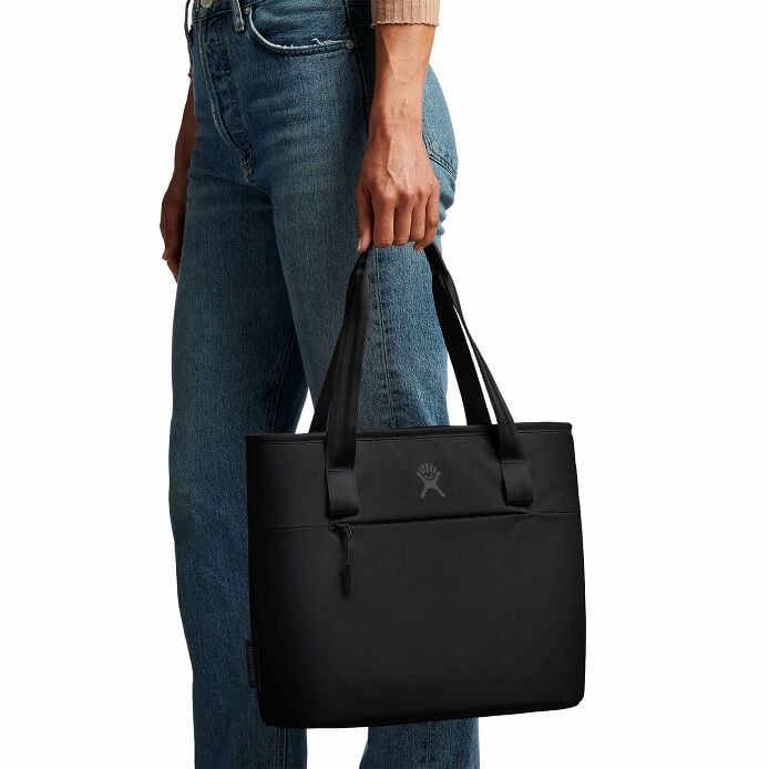 8-l-insulated-lunch-tote-m1 8l-tote-black-hb.jpg