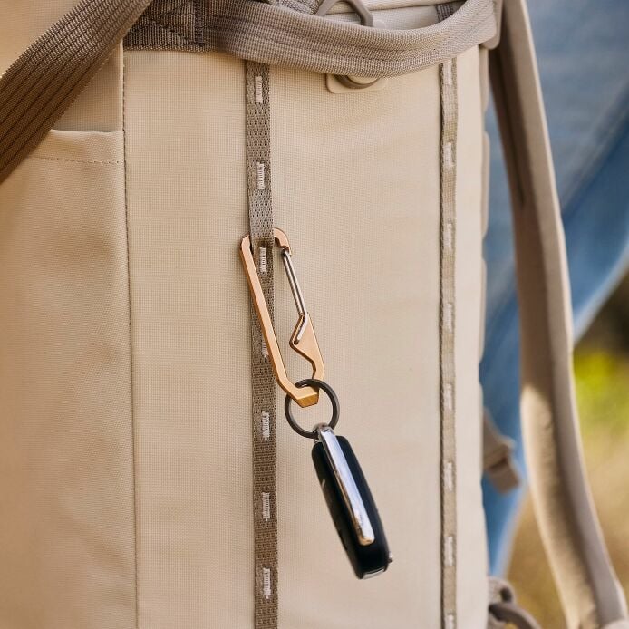 carryouttm-backpack-22-l-z8 hf_carryout_bouwer_d1_l1_torrey_pines_lifestyle_1838_2.jpg