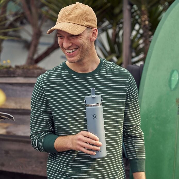 24-oz-wide-mouth-with-flex-straw-cap-s8 hf_s26_mcinnis_0232_13.jpg