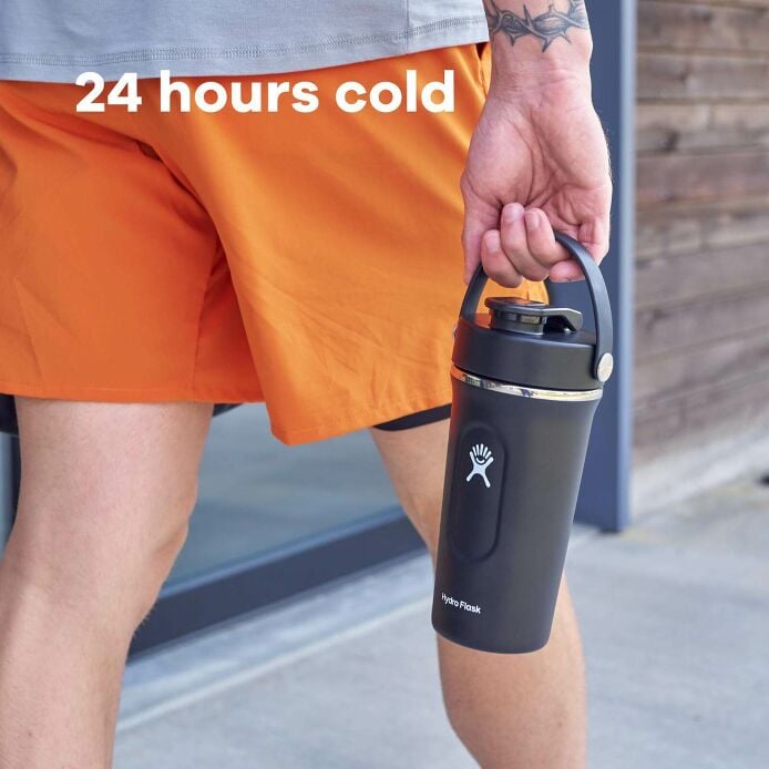 24-oz-insulated-shaker-bottle-j7 hydro_flask_ecomm_en_insulated_shaker_pt03_2000x2000px_4.jpg