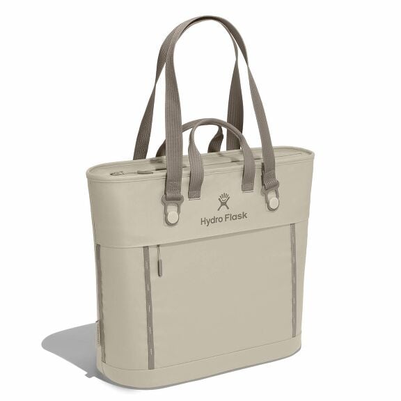 carryouttm-soft-cooler-tote-20-l-u5 midiit114-carryout-tote-20l-oat-angled.jpg