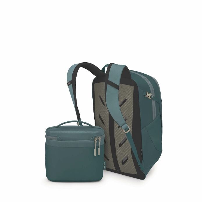 osprey-axis-x-hydro-flask-campus-essentials-bundle-r1 ospreyaxis_hydroflask5l_lunch_bag_f25_sideback_cascade_10007249.jpg