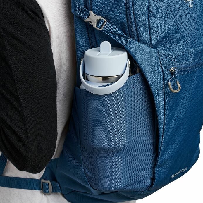 24-oz-travel-bottle-with-flex-straw-cap-e9 travelbottle-hb-backpack_1_8_1.jpg